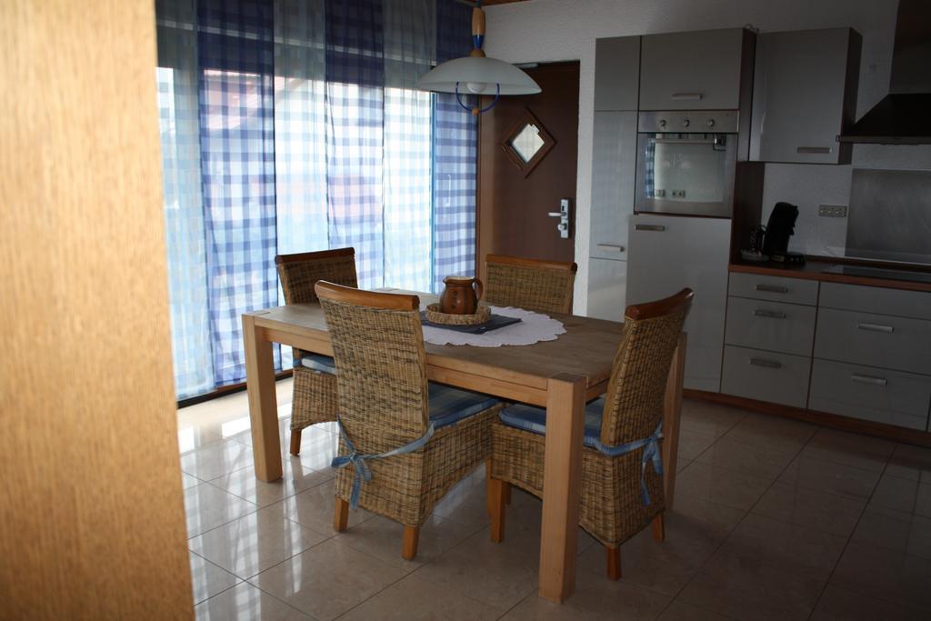 Apartment Charlotte Neunkirchen  Szoba fotó